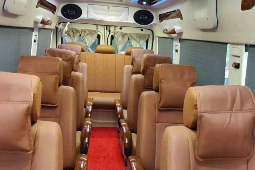 Maharaja Tempo Traveller in Jaipur