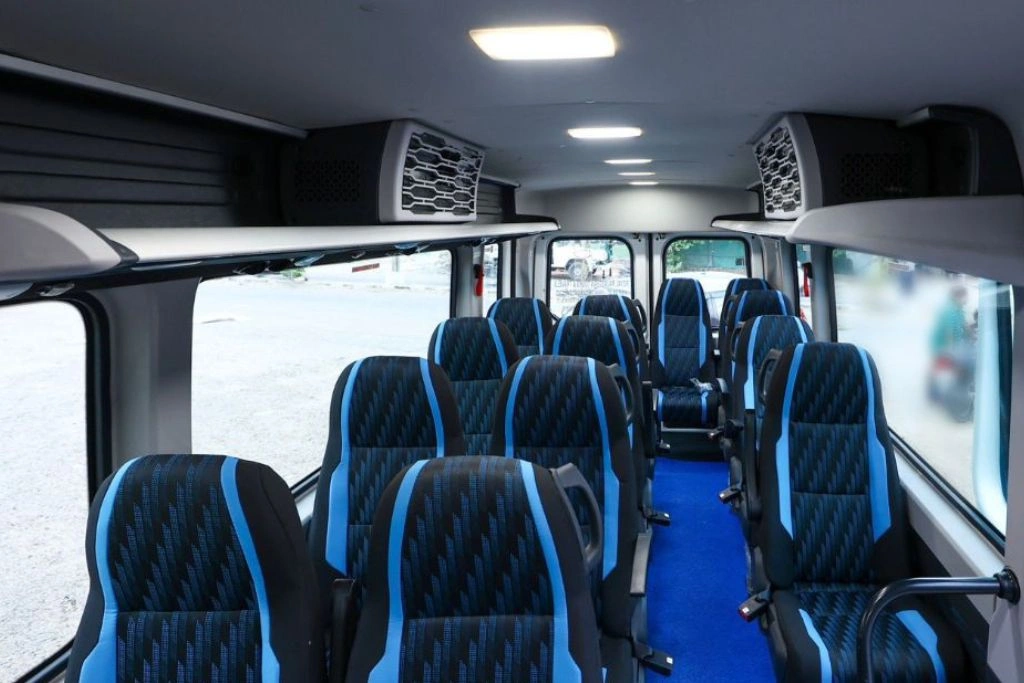 Force Urbania Rental In Jaipur